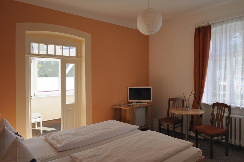 Am Kluenderberg Guest house Binz